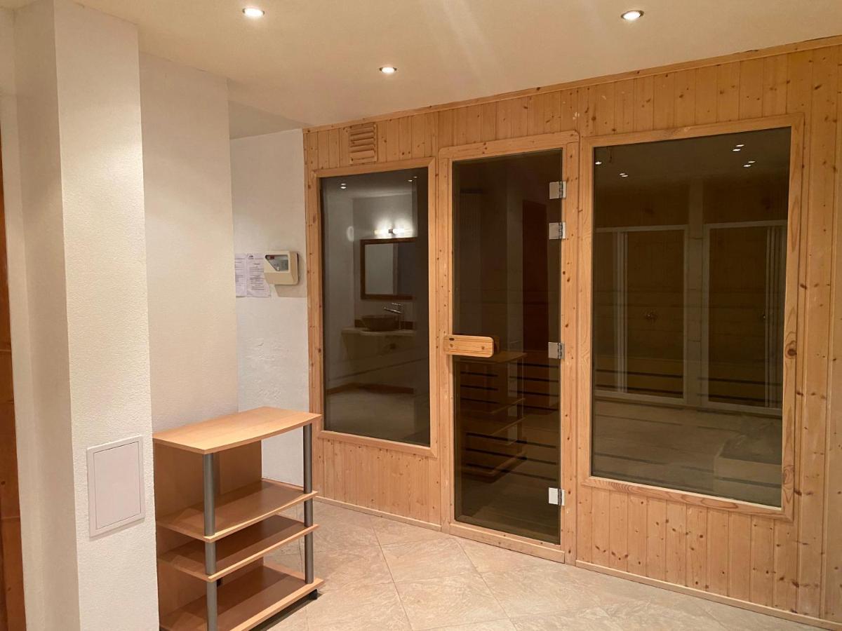 One Bedroom Apartment In Gated Complex Bansko Exterior photo
